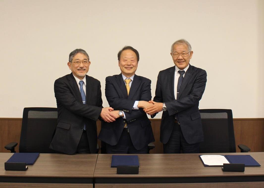 〔2017年2月28日リリース〕東京外国語大学・東京農工大学・電気通信大学の更なる連携・協力、協働の推進に向けて～三大学による基本協定書を締結
